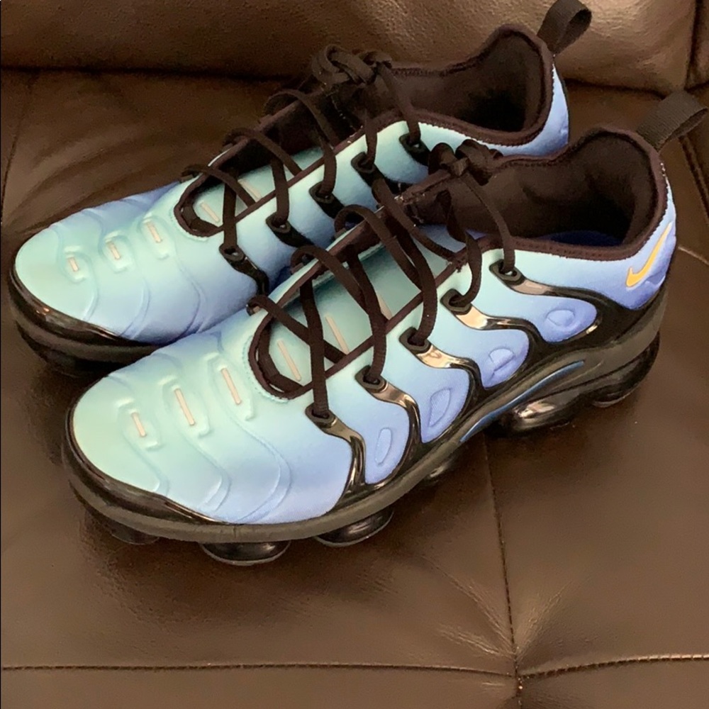 Nike Air VaporMax Plus Hyper Blue